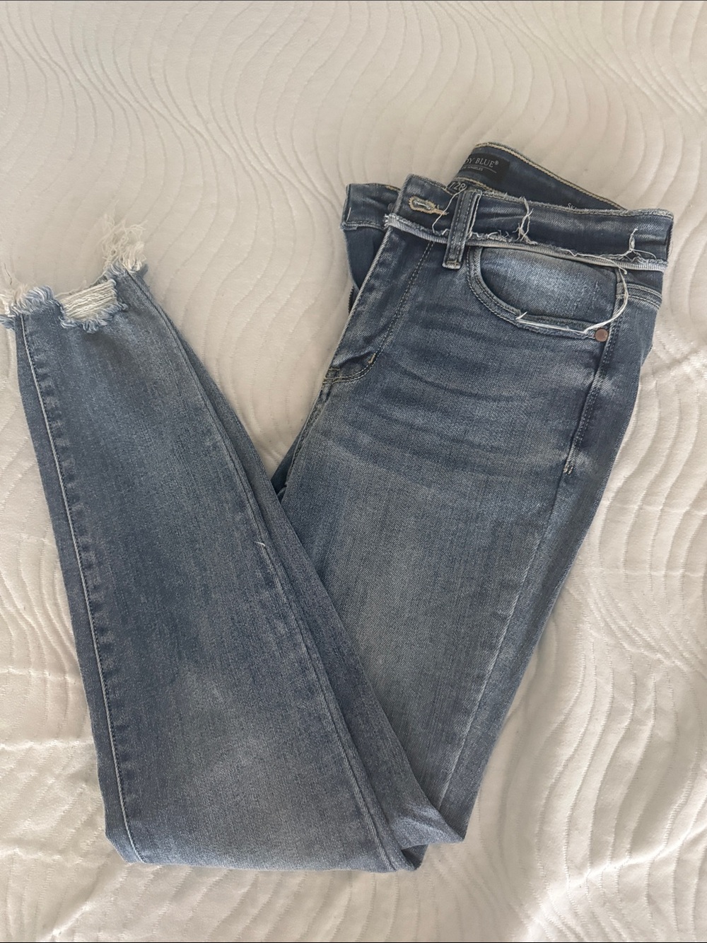 Judy Blue Medium Wash High-Rise Skinny Jeans with Distressed Hem